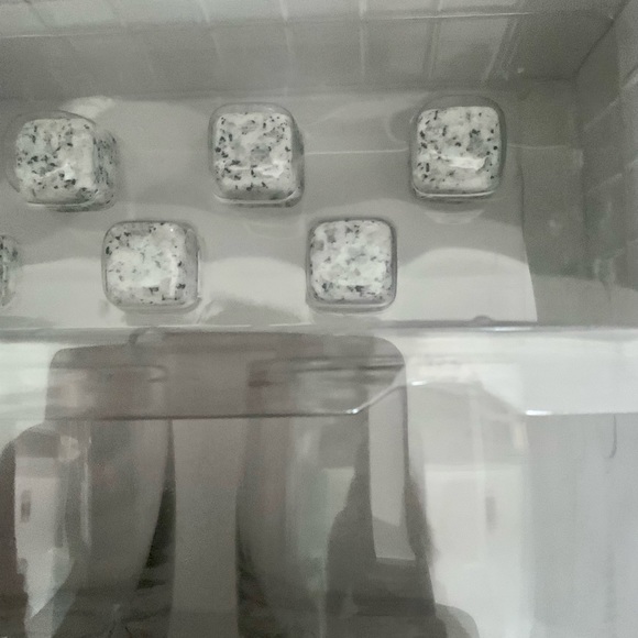 DASHING FINE GIFTS WHISKEY GLASSES AND CUBES GIFT SET. BRAND NEW IN BOX! - Picture 5 of 12